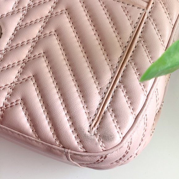 Maje light pink quilted leather crossbody bag - Picture 5 of 5
